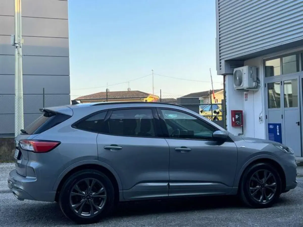Ford Kuga usata a Lucca (4)