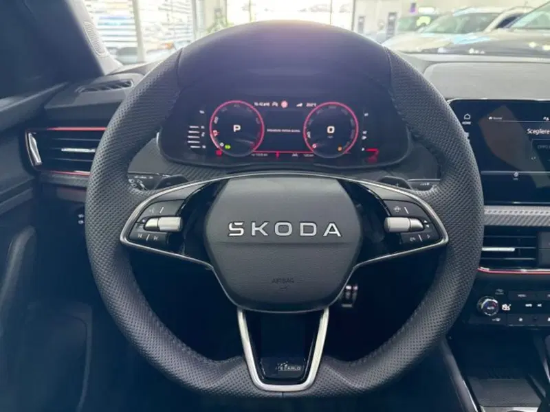 Skoda Kamiq nuova a Catania (18)