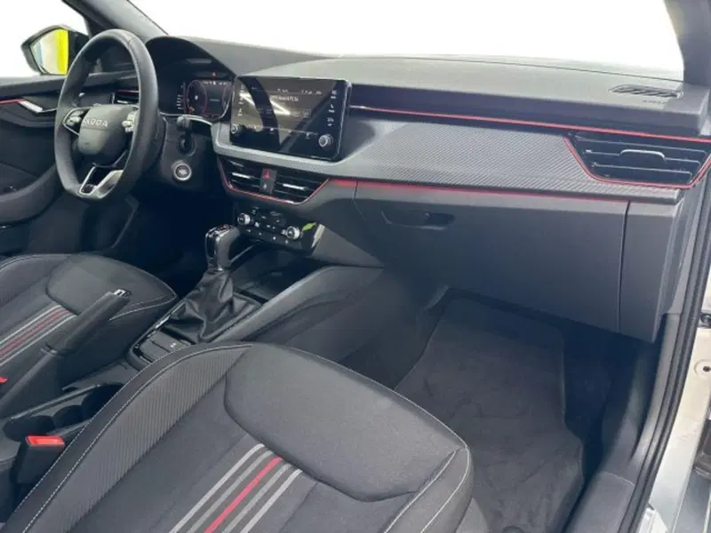 Skoda Kamiq nuova a Catania (9)