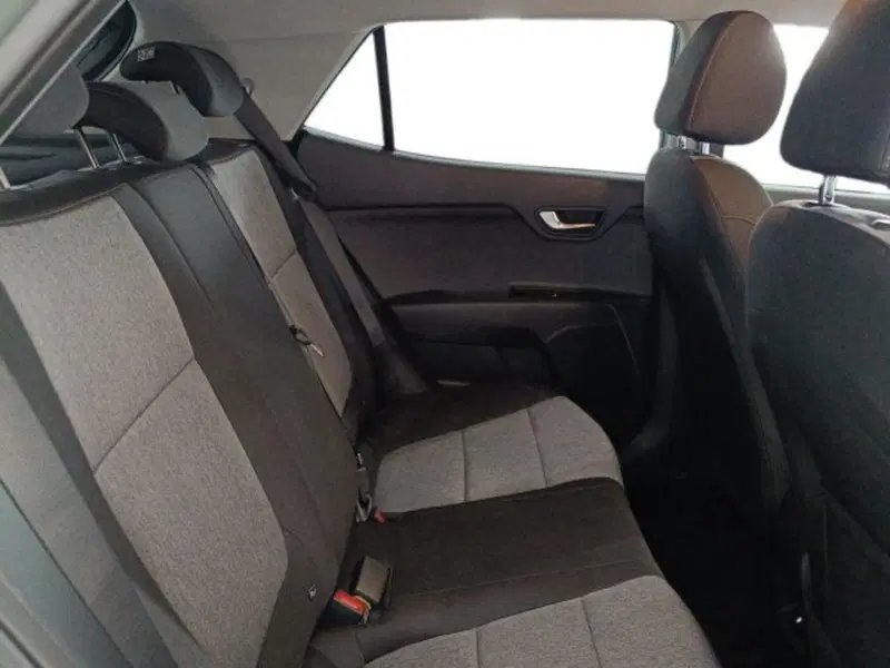 Kia Stonic usata a Catania (11)