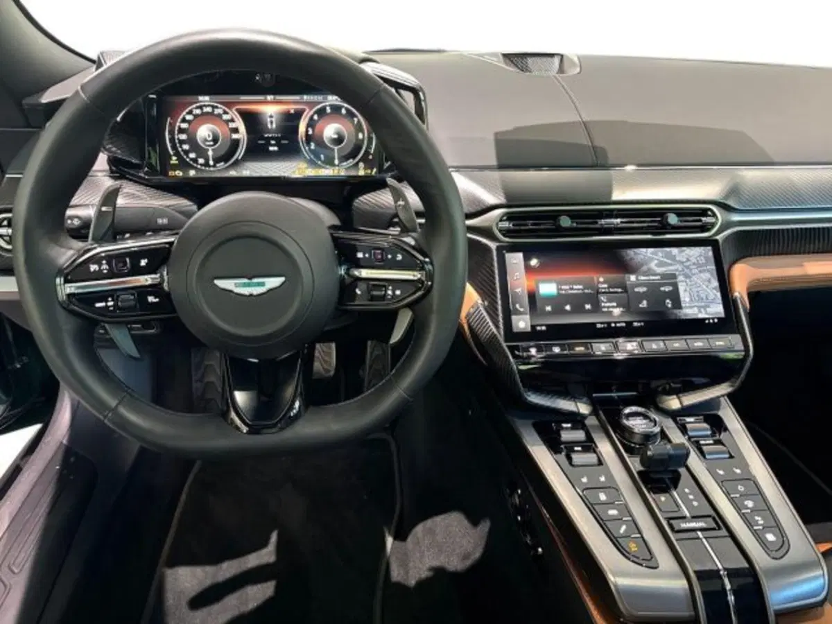 Aston Martin Vanquish usata a Bologna (14)