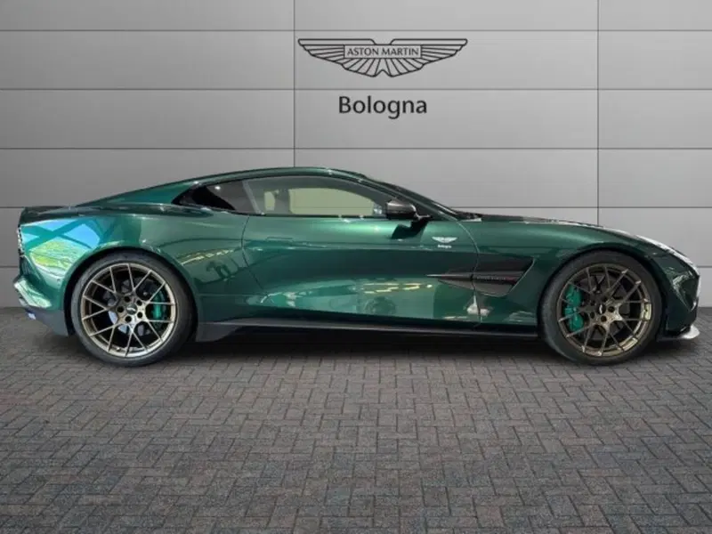 Aston Martin Vanquish usata a Bologna (2)