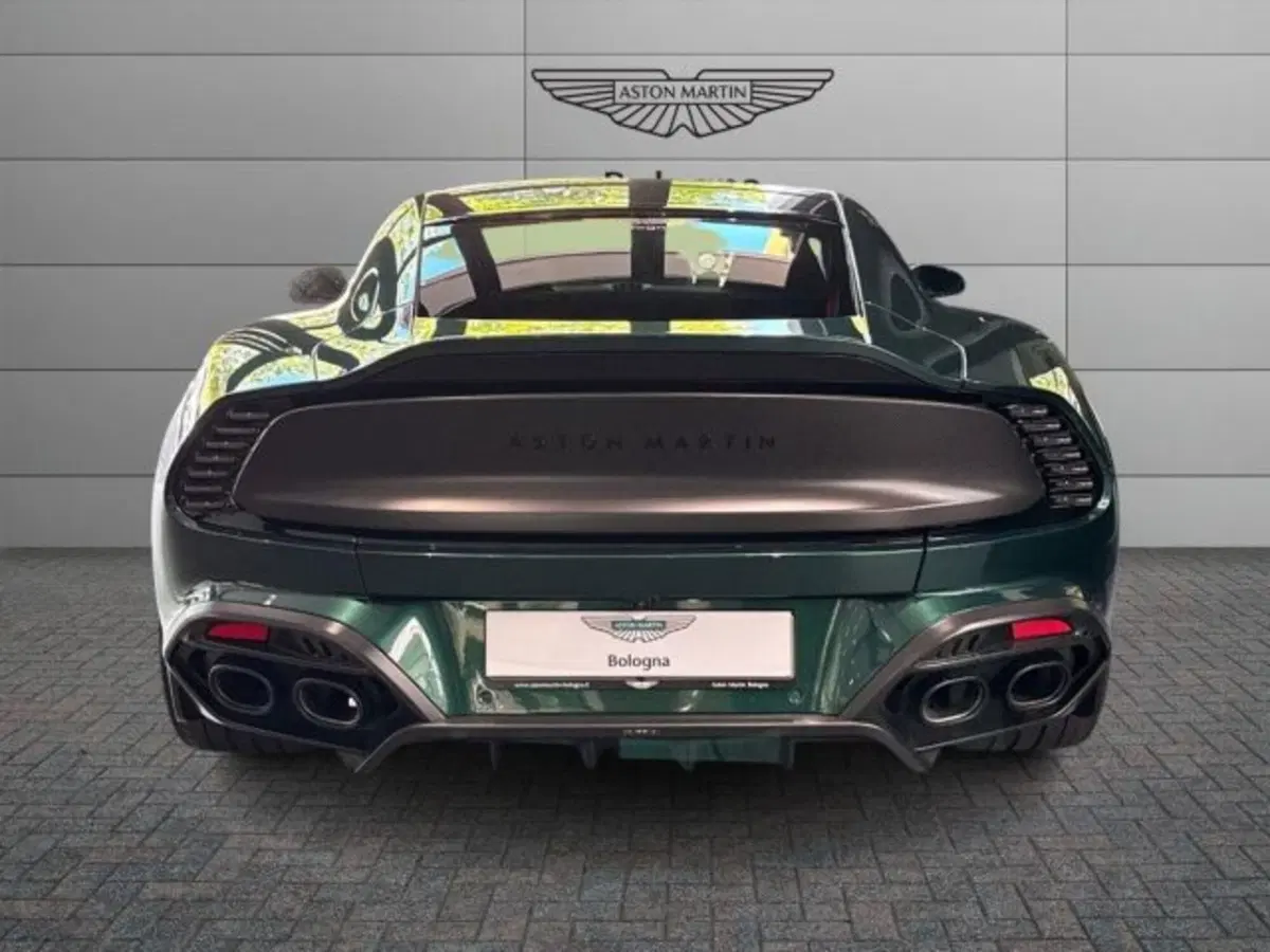 Aston Martin Vanquish usata a Bologna (6)