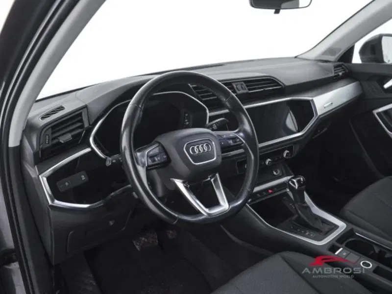 Audi Q3 Sportback usata a Perugia (8)