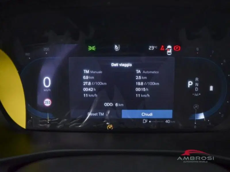 Volvo XC40 nuova a Perugia (13)