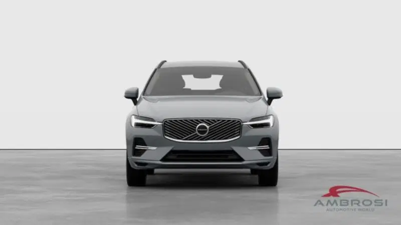 Volvo XC60 nuova a Perugia (7)