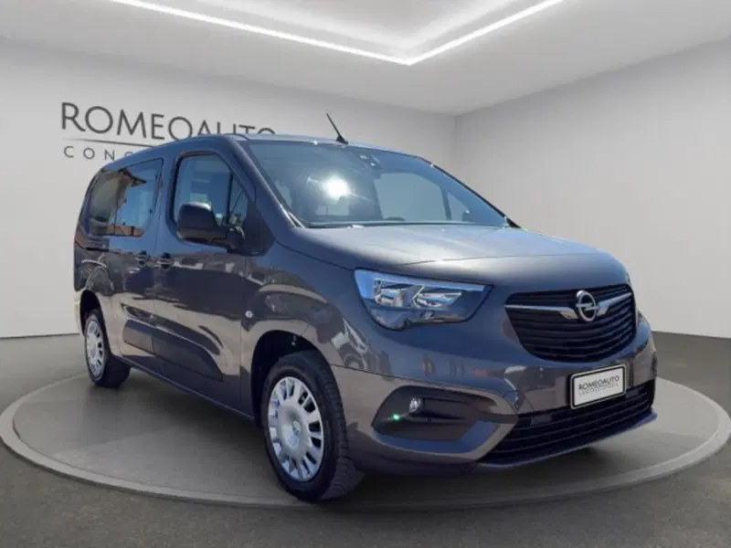 Opel Combo Life usata a Perugia (8)