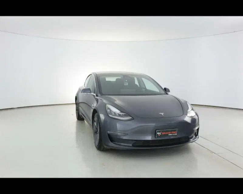 Tesla Model 3 usata a Bologna (8)