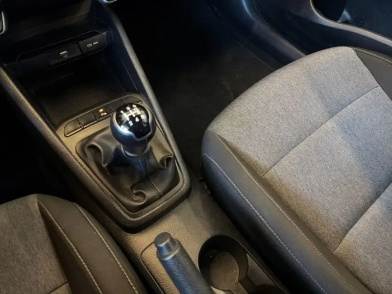 Kia Stonic usata a Bologna (16)