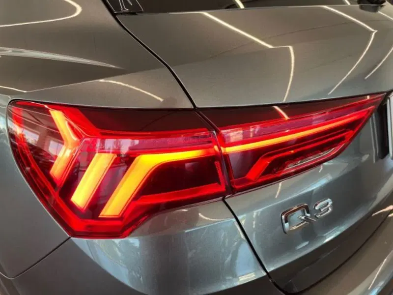 Audi Q3 Sportback usata a Bologna (8)