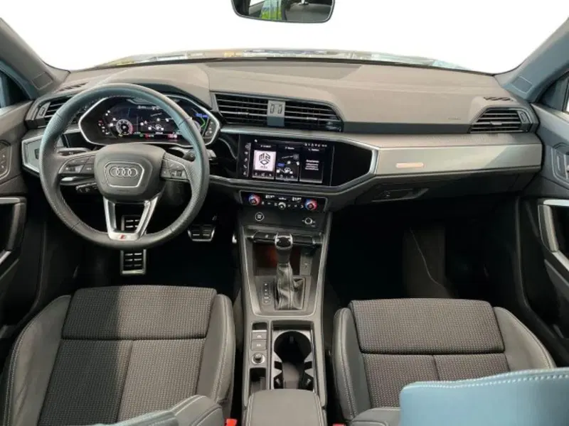 Audi Q3 Sportback usata a Bologna (9)
