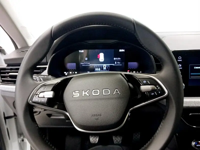 Skoda Kamiq nuova a Piacenza (10)