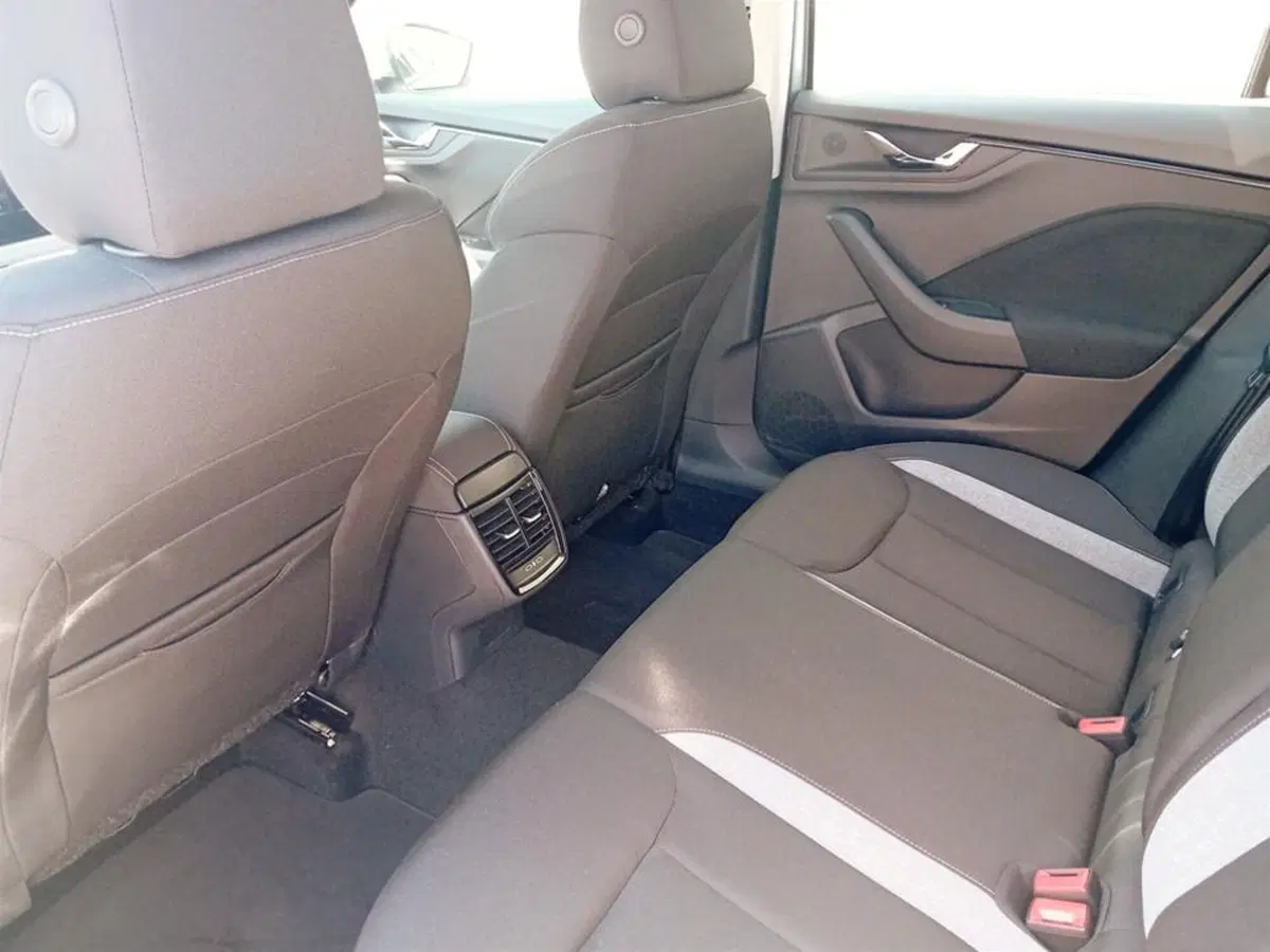 Skoda Kamiq nuova a Piacenza (11)