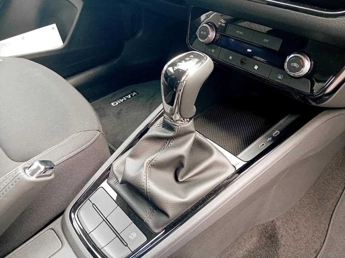Skoda Kamiq nuova a Piacenza (14)