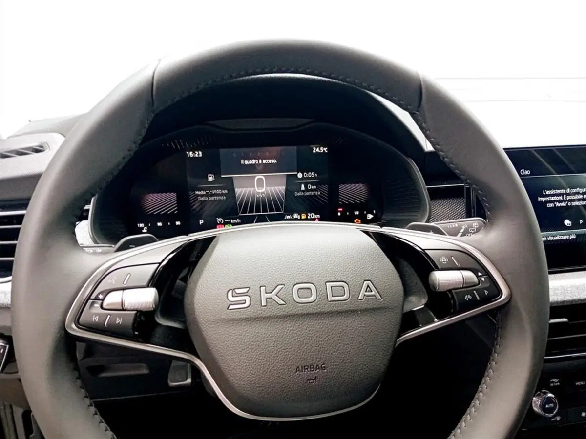 Skoda Kamiq nuova a Piacenza (11)