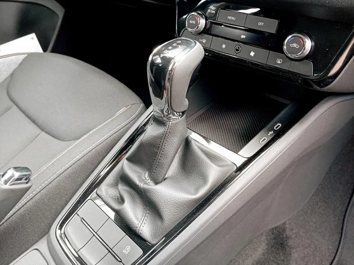 Skoda Kamiq nuova a Piacenza (14)