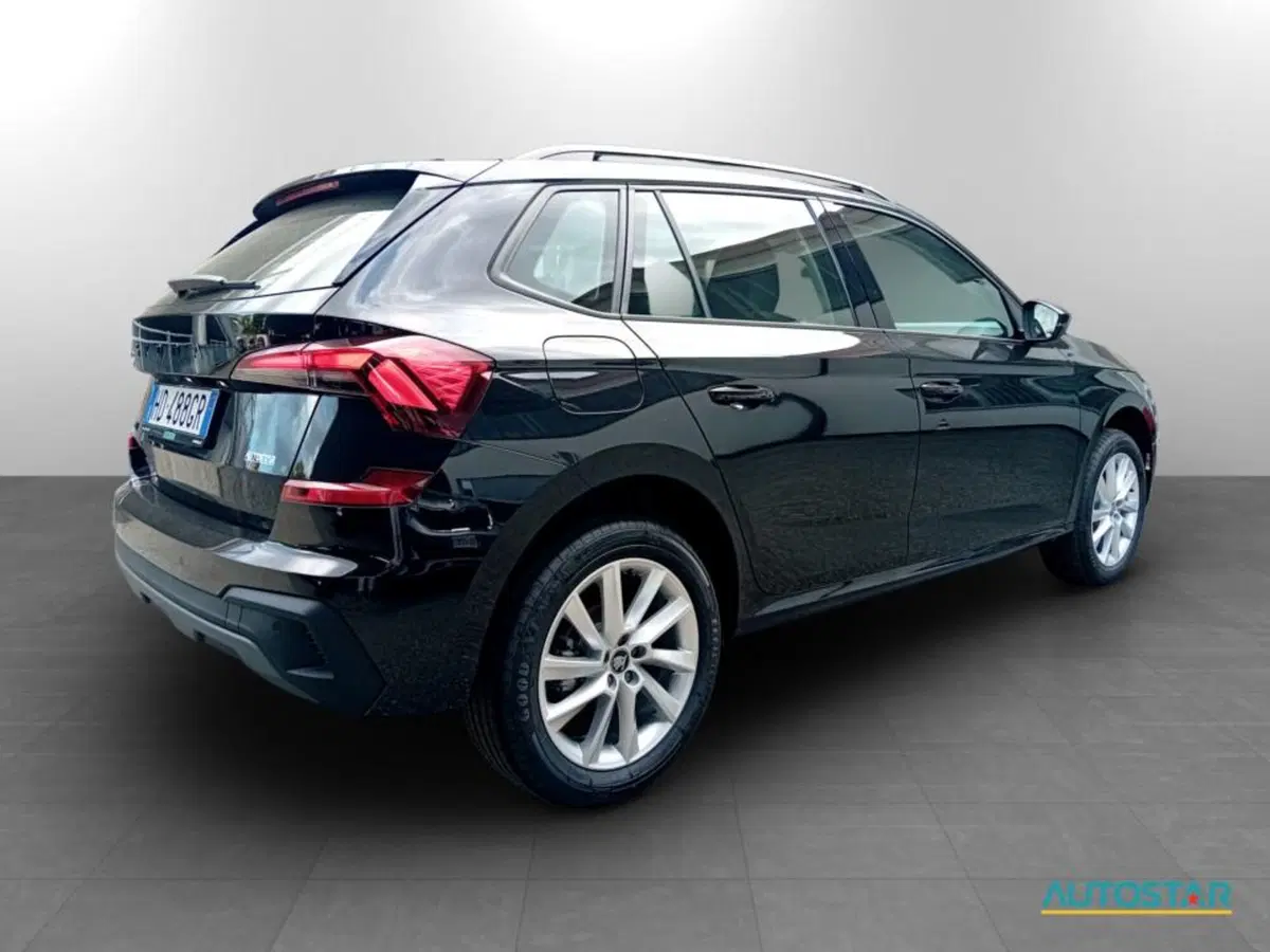 Skoda Kamiq nuova a Piacenza (6)