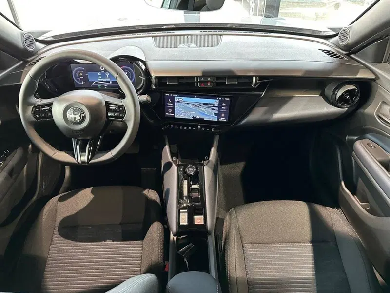 Alfa Romeo Junior nuova a Sondrio (12)