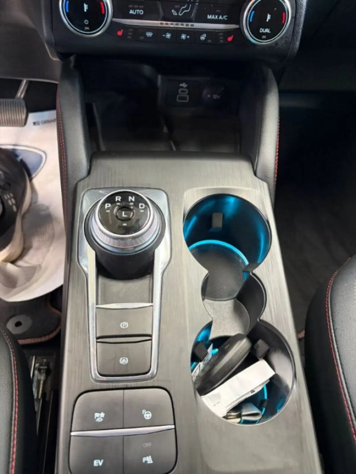 Ford Kuga usata a Lodi (11)