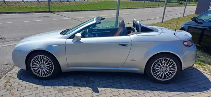 Alfa Romeo Spider usata a Padova (5)