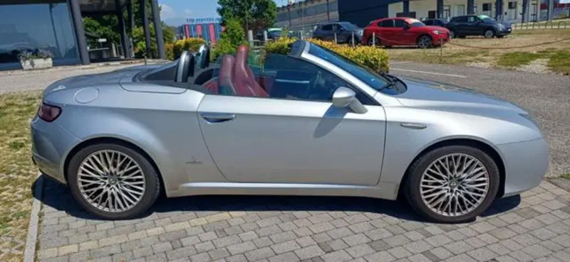Alfa Romeo Spider usata a Padova (6)