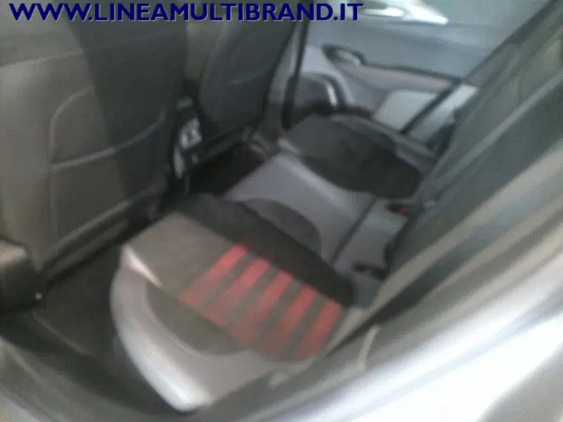Alfa Romeo Tonale usata a Piacenza (13)