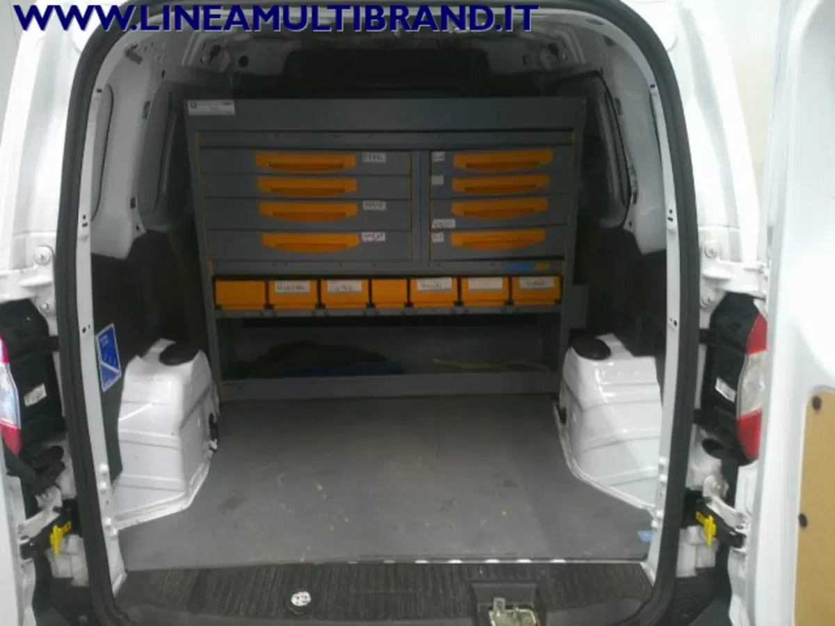 Ford Transit Courier usata a Piacenza (12)