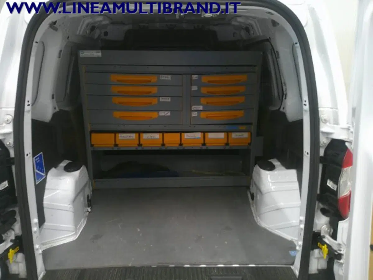 Ford Transit Courier usata a Piacenza (13)