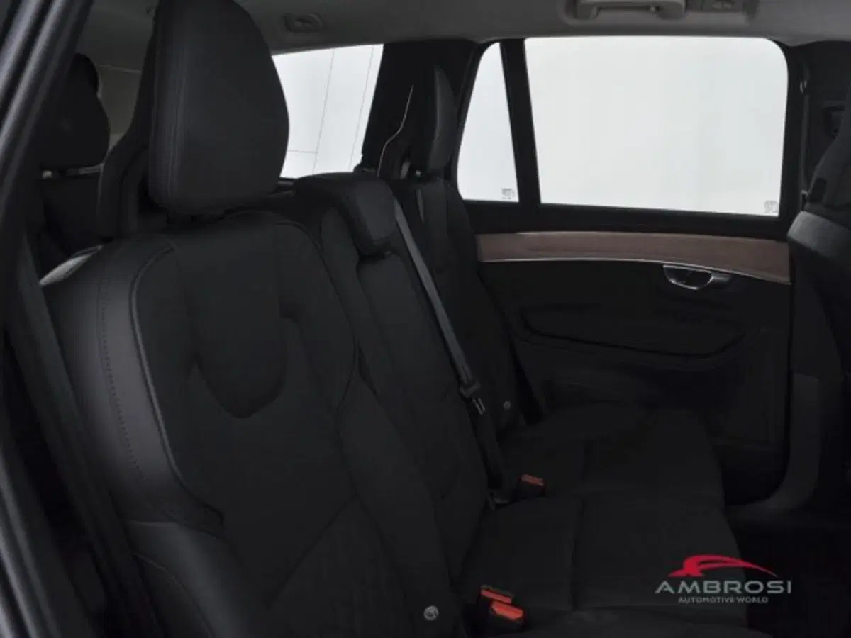 Volvo XC90 usata a Perugia (13)