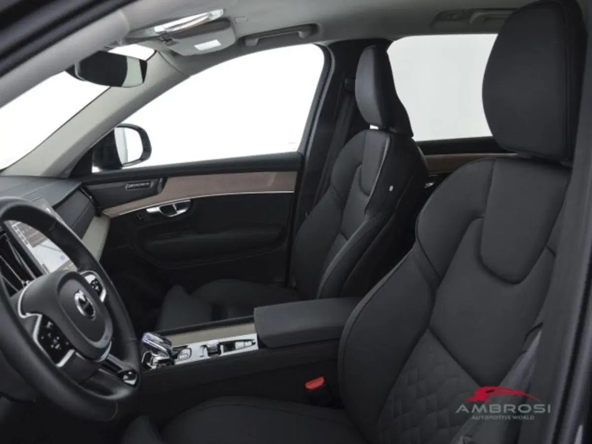 Volvo XC90 usata a Perugia (9)