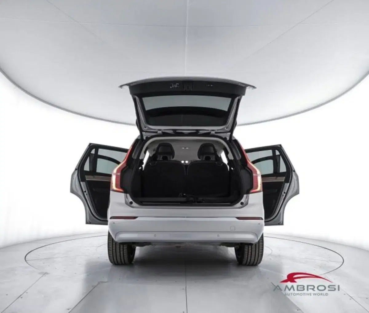 Volvo XC90 usata a Perugia (7)