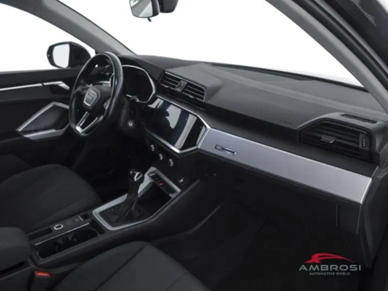 Audi Q3 Sportback usata a Perugia (12)