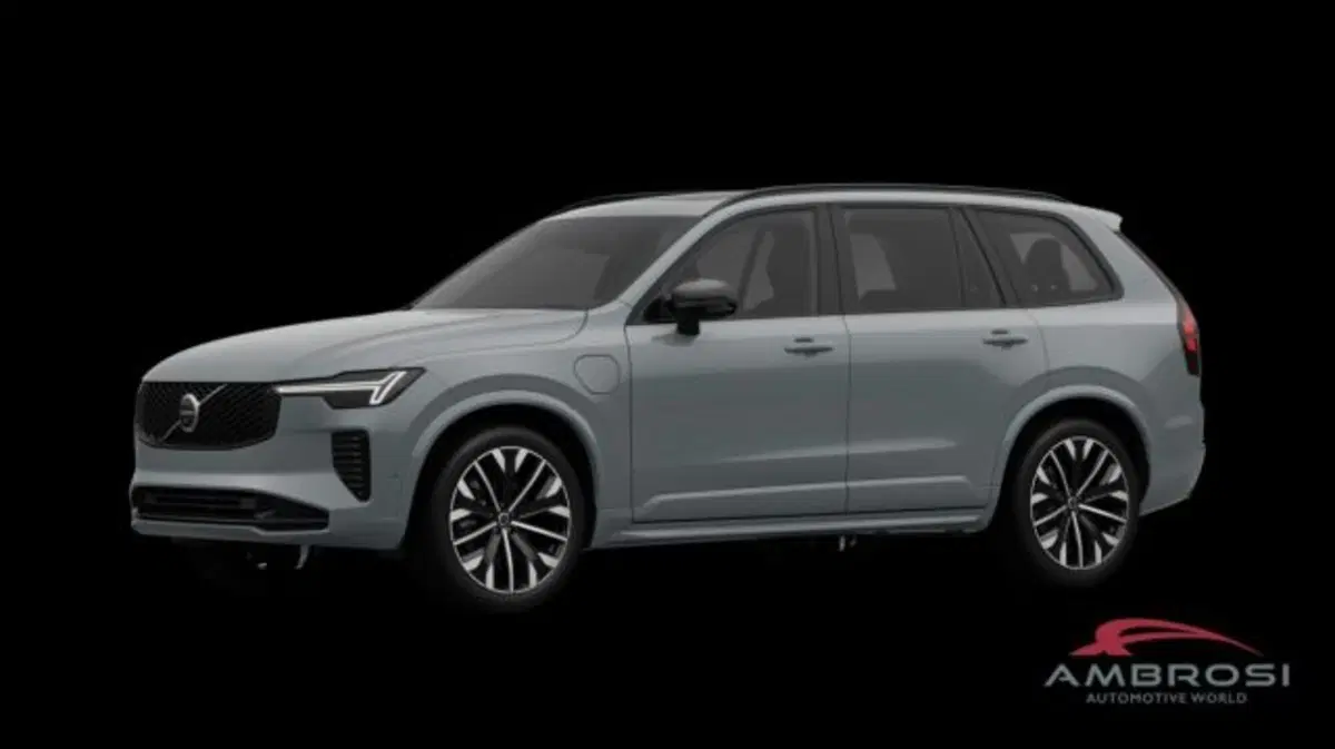 Volvo XC90 nuova a Perugia