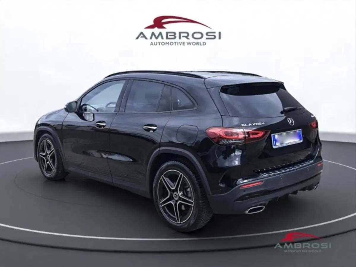 Mercedes-Benz GLA SUV usata a Perugia (4)