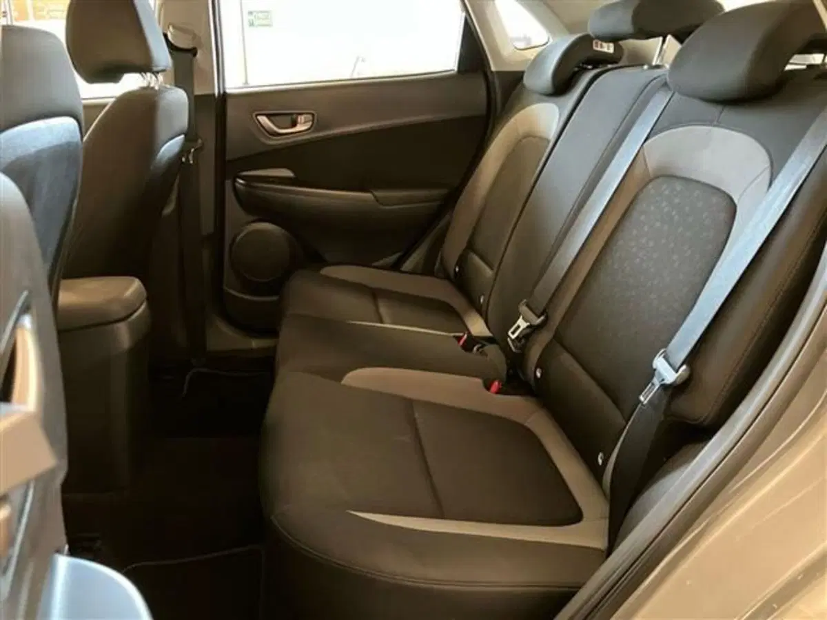 Hyundai Kona usata a Como (12)