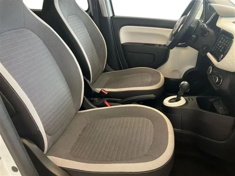 Renault Twingo usata a Como (11)