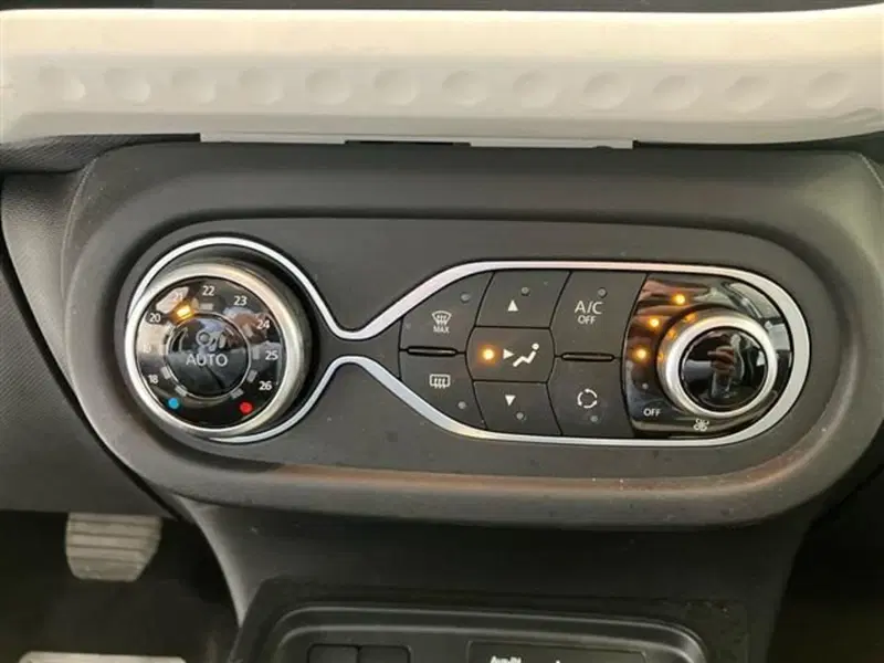 Renault Twingo usata a Como (13)