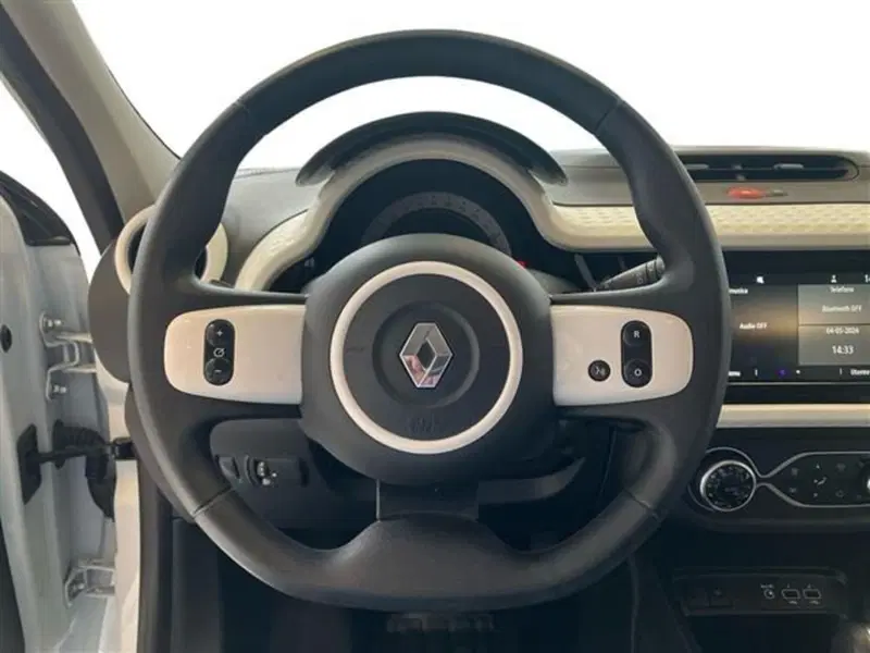Renault Twingo usata a Como (16)