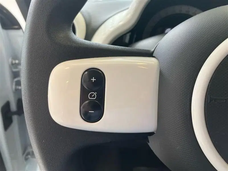 Renault Twingo usata a Como (17)