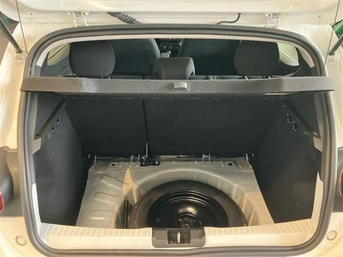 Dacia Sandero usata a Como (19)