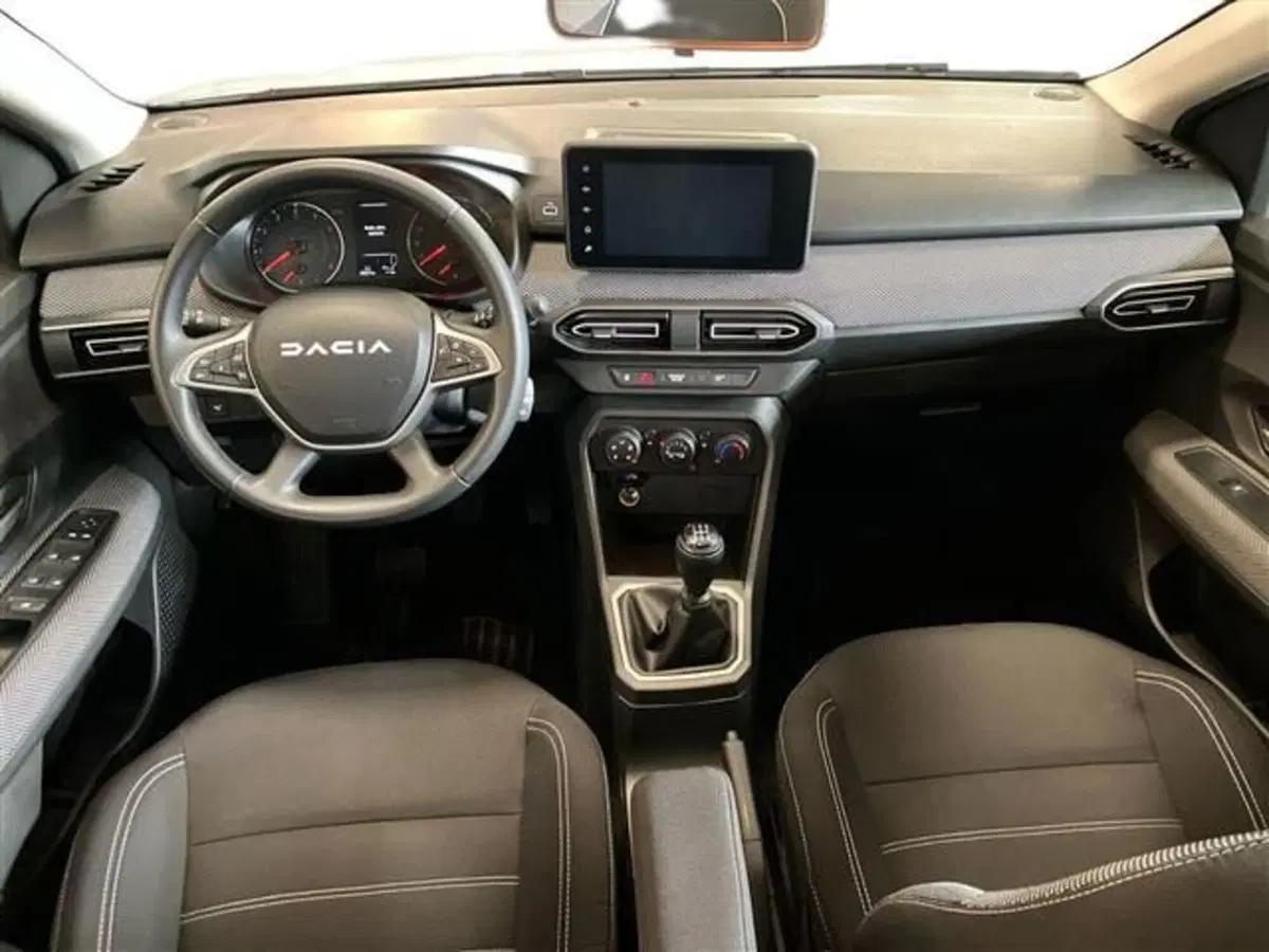 Dacia Sandero usata a Como (9)