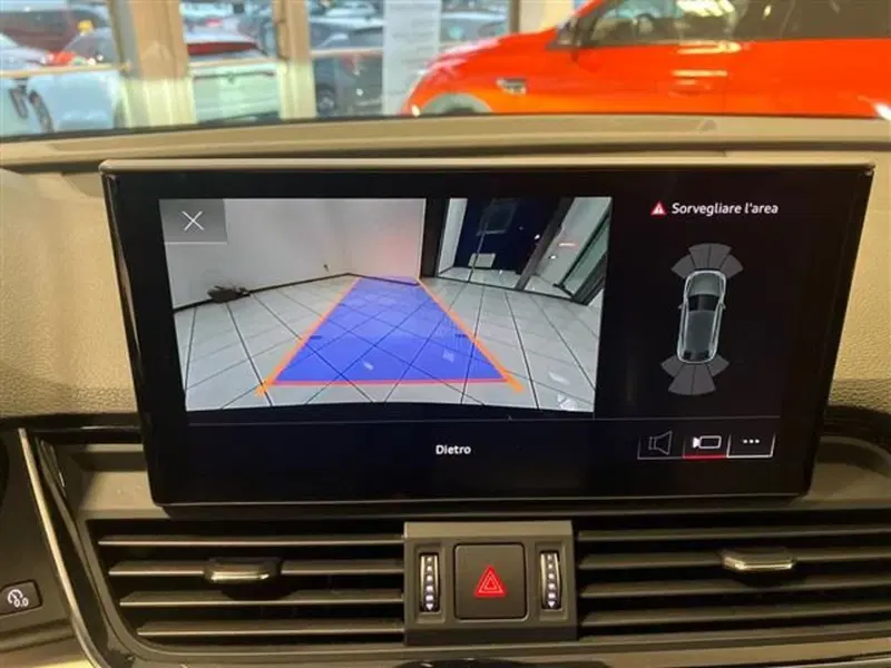 Audi Q5 Sportback usata a Como (14)