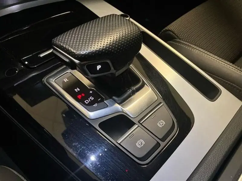 Audi Q5 Sportback usata a Como (19)