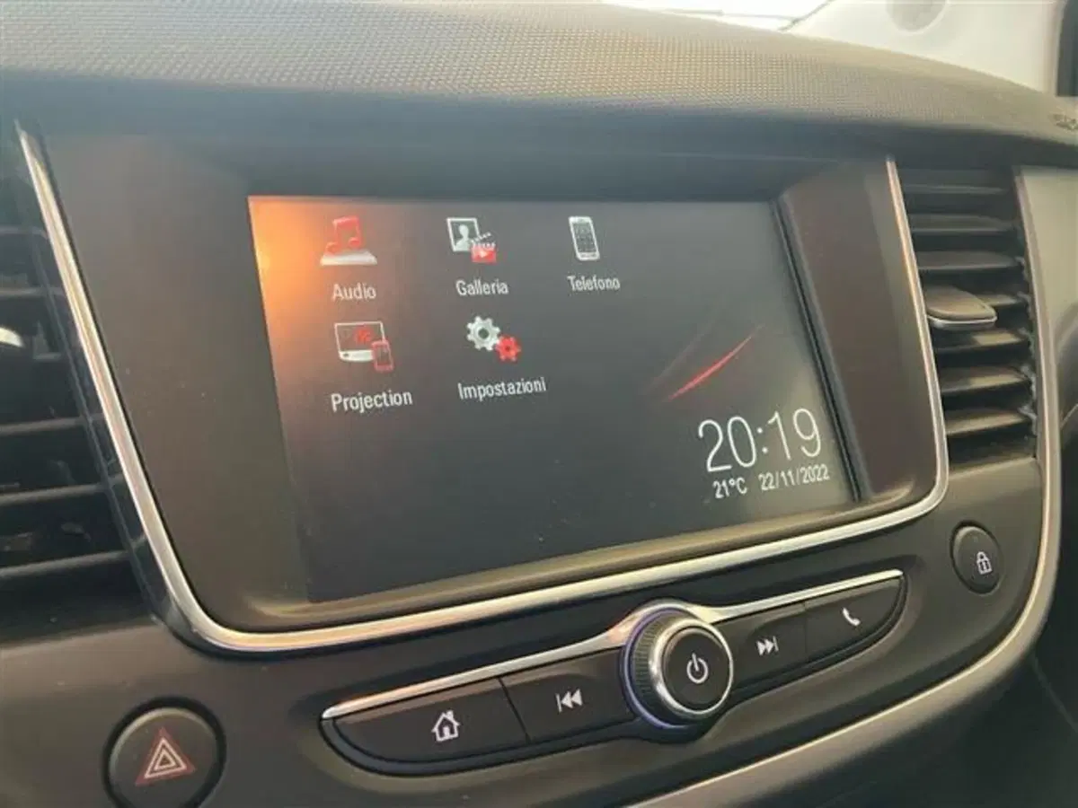 Opel Crossland usata a Como (13)