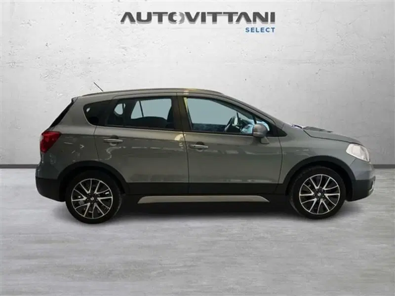 Suzuki S-Cross usata a Como (5)