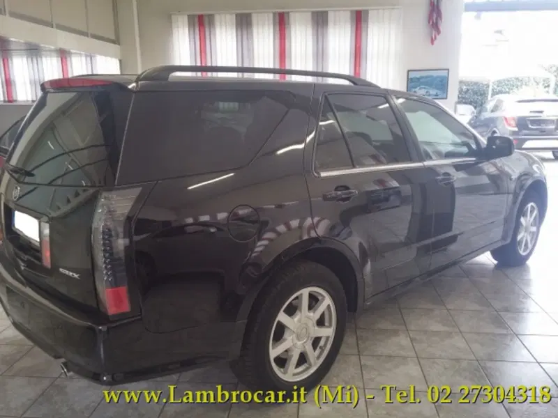 Cadillac SRX usata a Milano (11)
