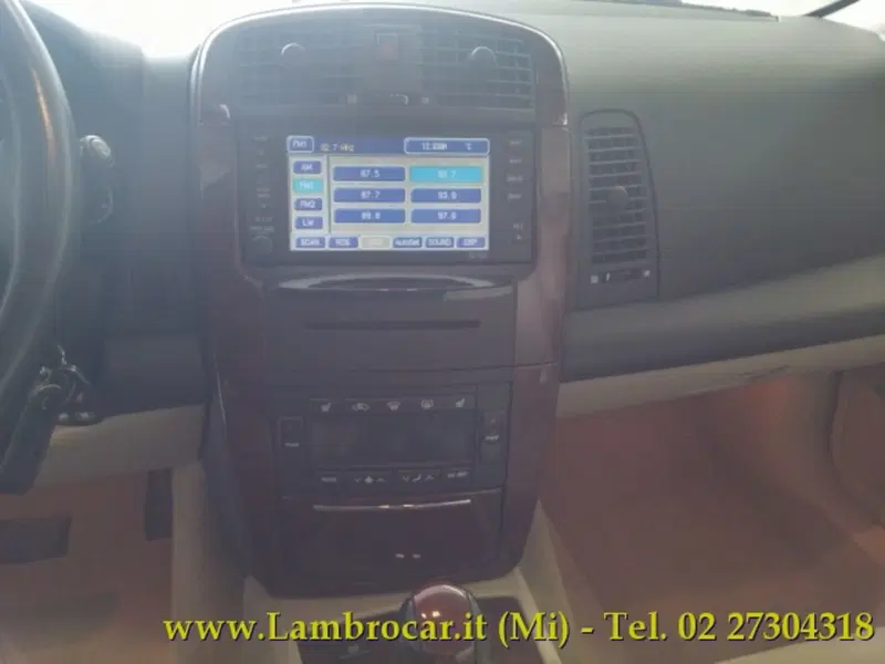 Cadillac SRX usata a Milano (7)