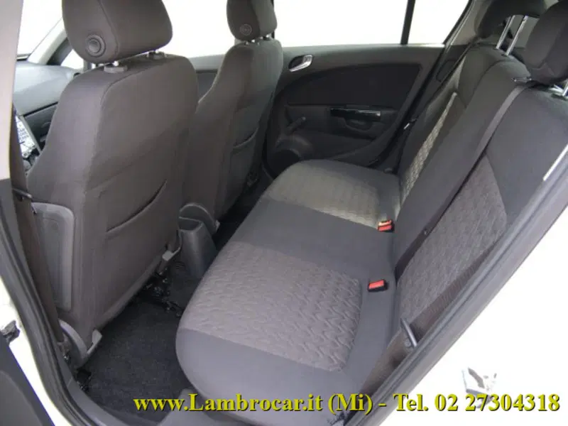 Opel Corsa usata a Milano (5)