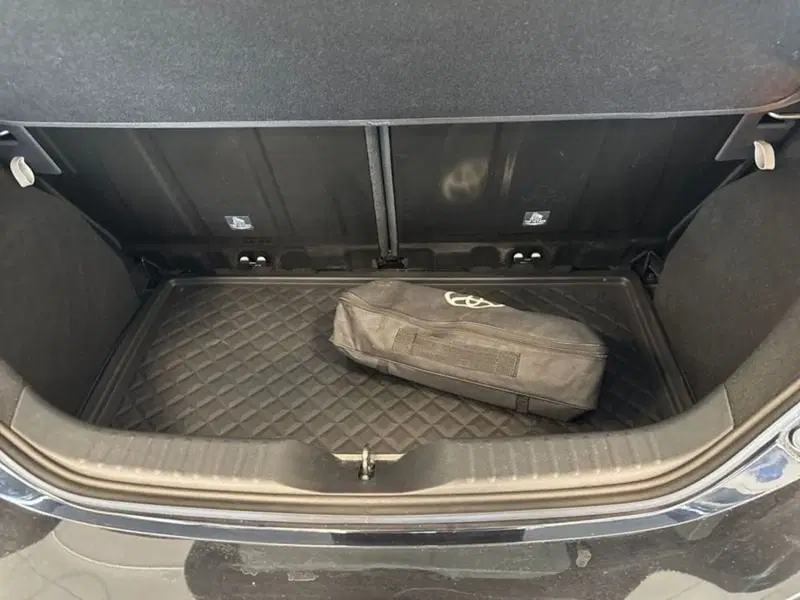 Toyota Aygo X usata a Prato (14)