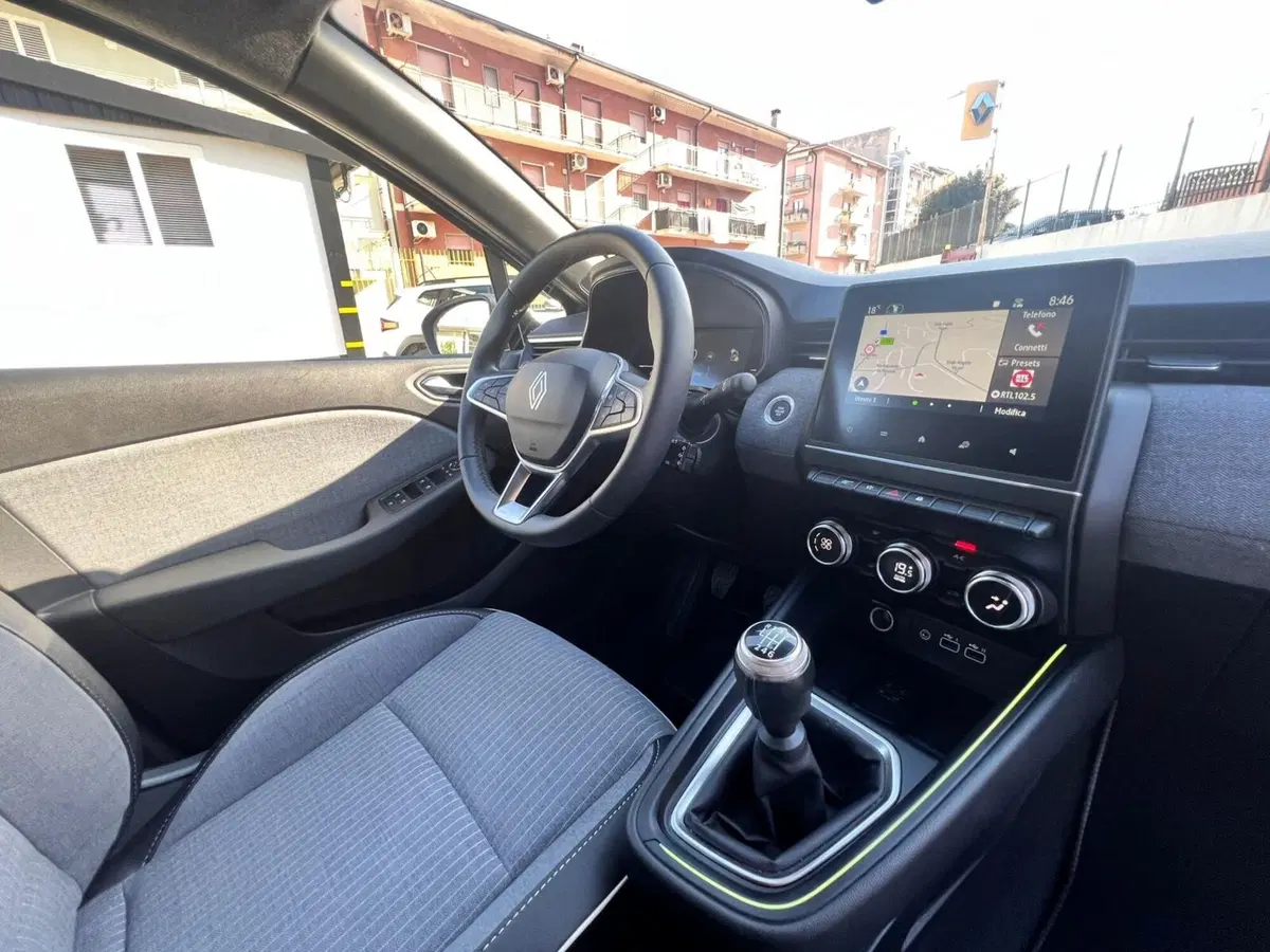 Renault Clio usata a Messina (16)